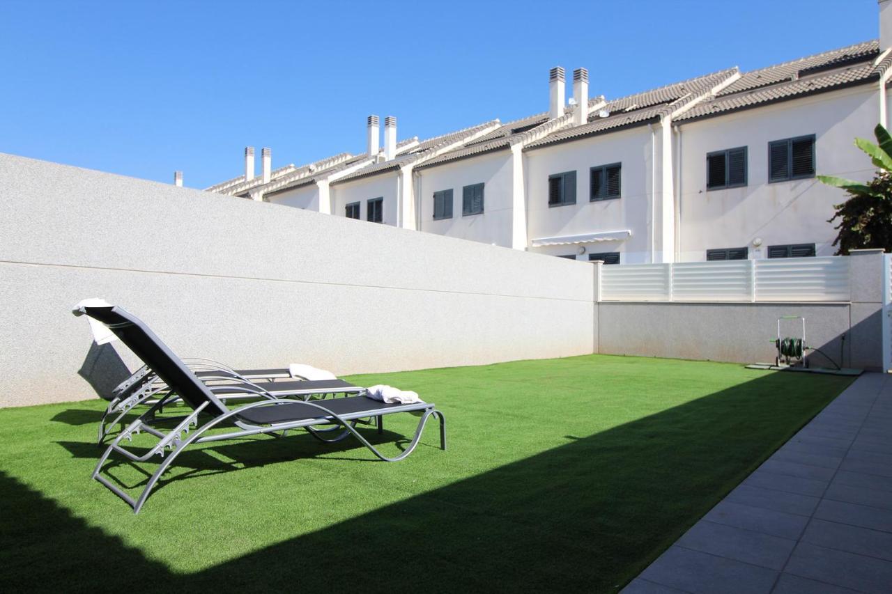 Villa Global Properties, Bonito Adosado Con Jardin En La Playa De Almarda à Sagonte Extérieur photo