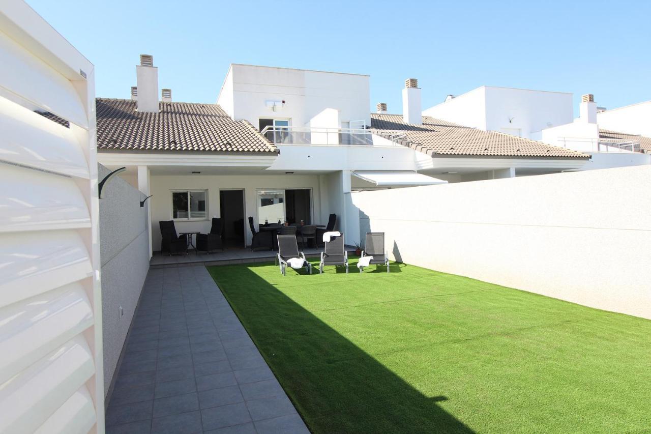Villa Global Properties, Bonito Adosado Con Jardin En La Playa De Almarda à Sagonte Extérieur photo